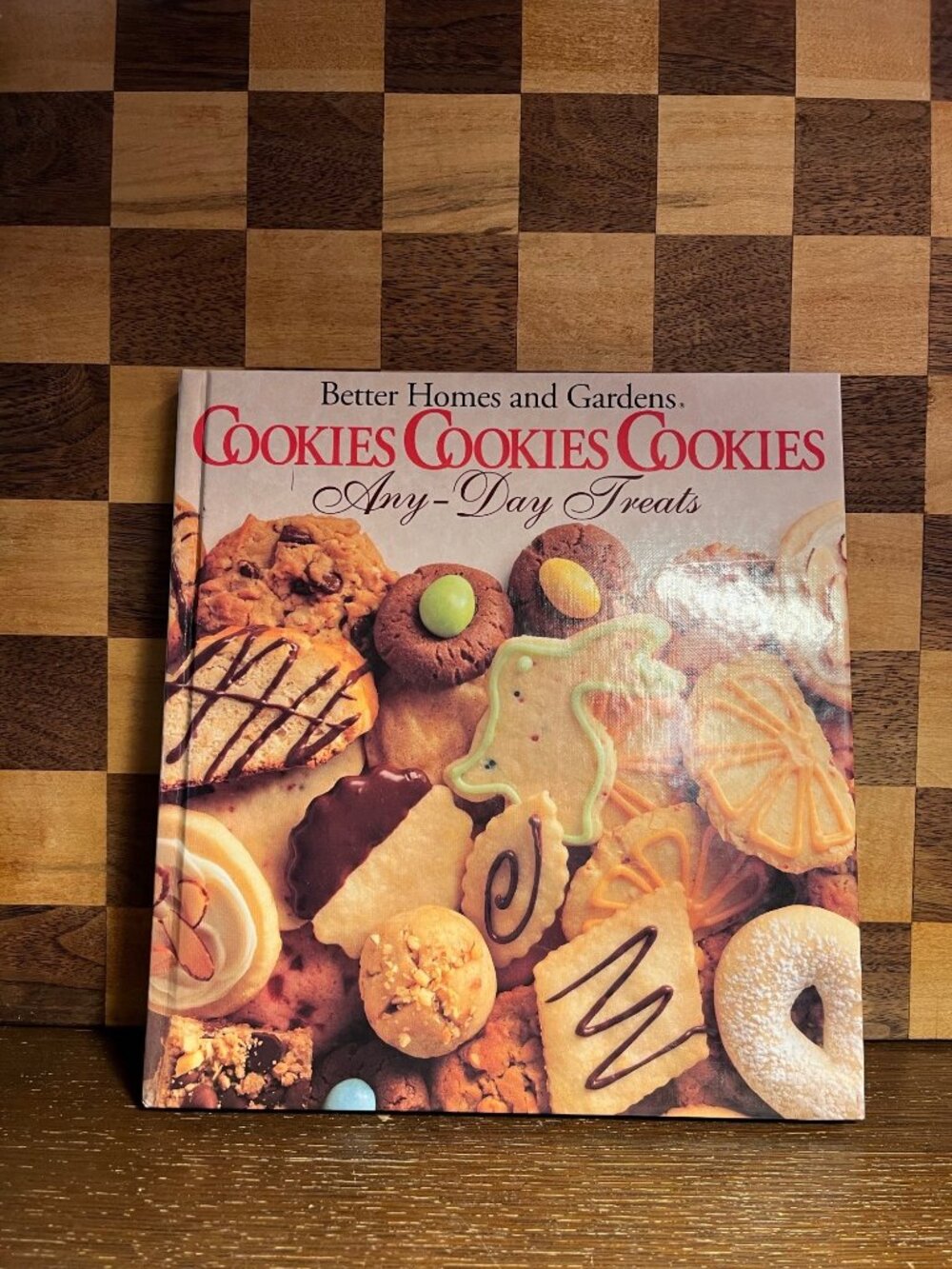 Better Homes and Gardens Cookies and Christmas Two Sided Cookbook A723